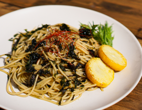 焼きバラ干し海苔のペペロンチーノ